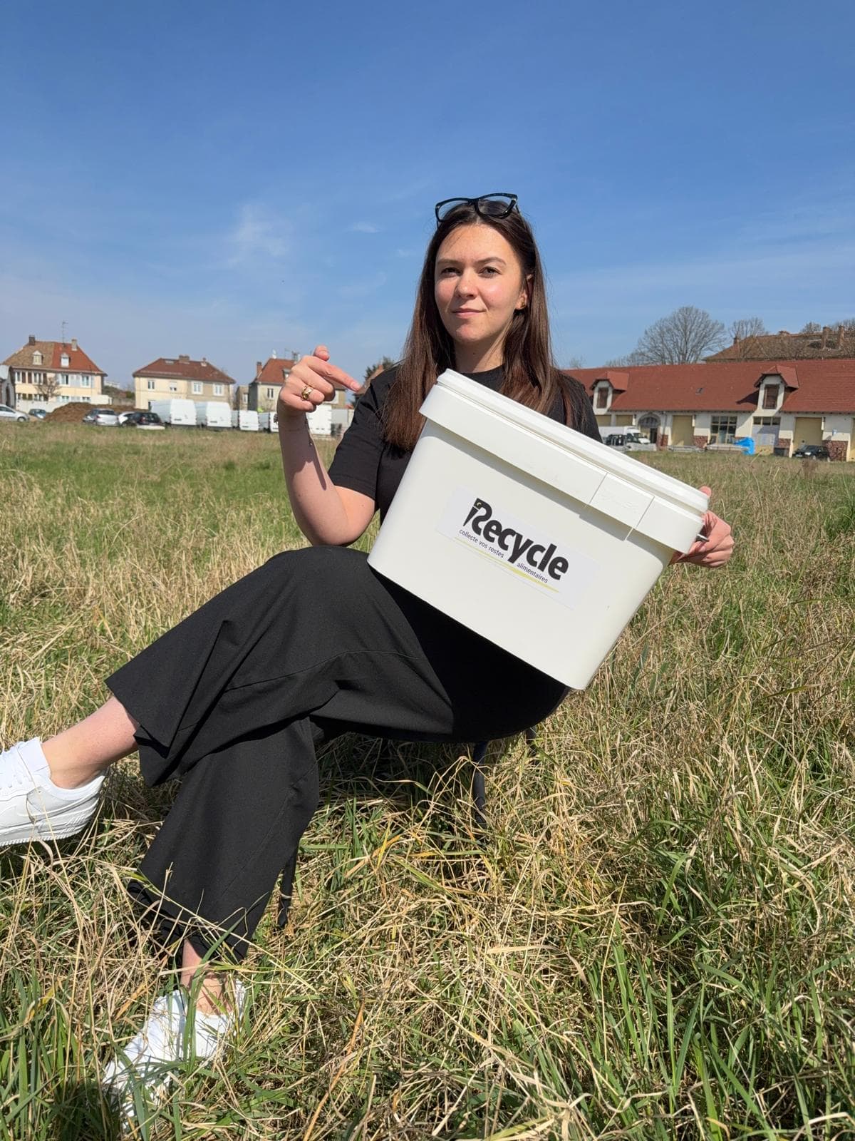 L'équipe Recycle avec bioseau